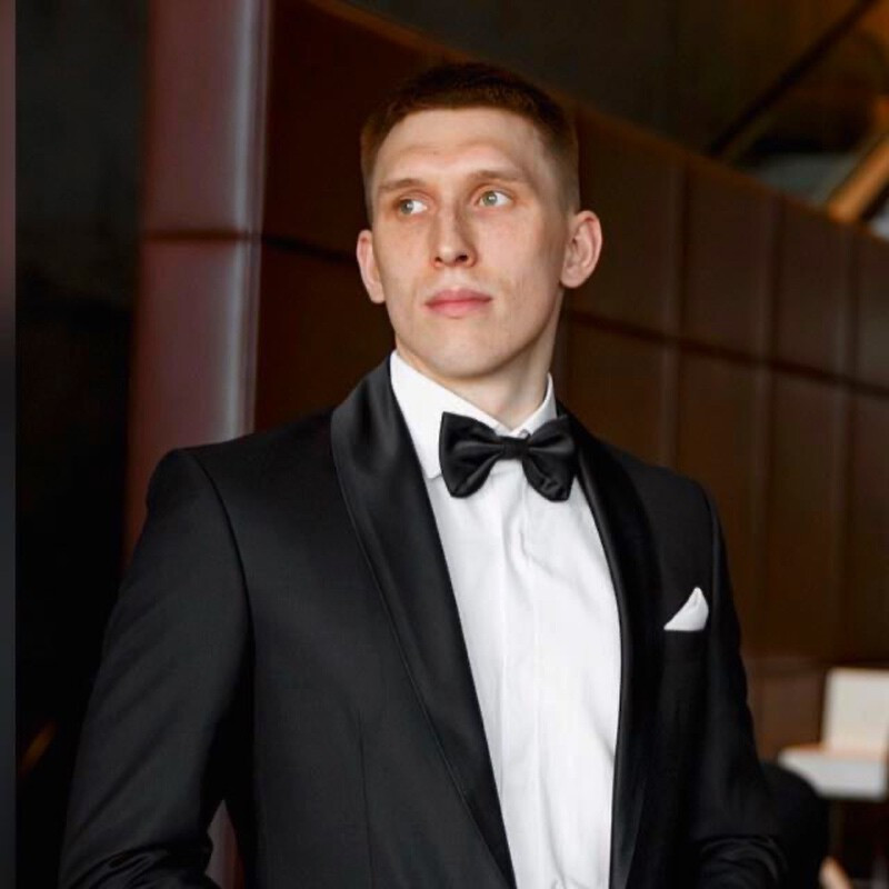 Тюленёв Артём